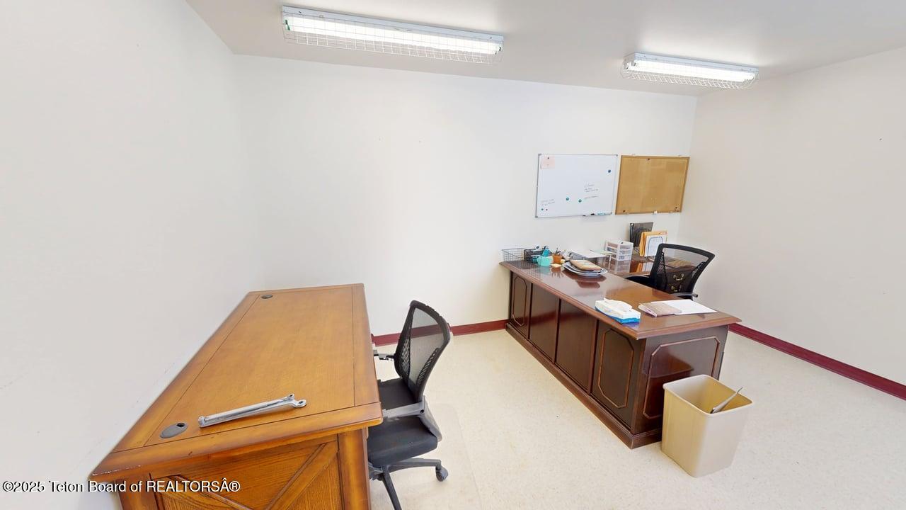 Dubois, Wyoming 82513, United States, ,Commercial,Active,122758