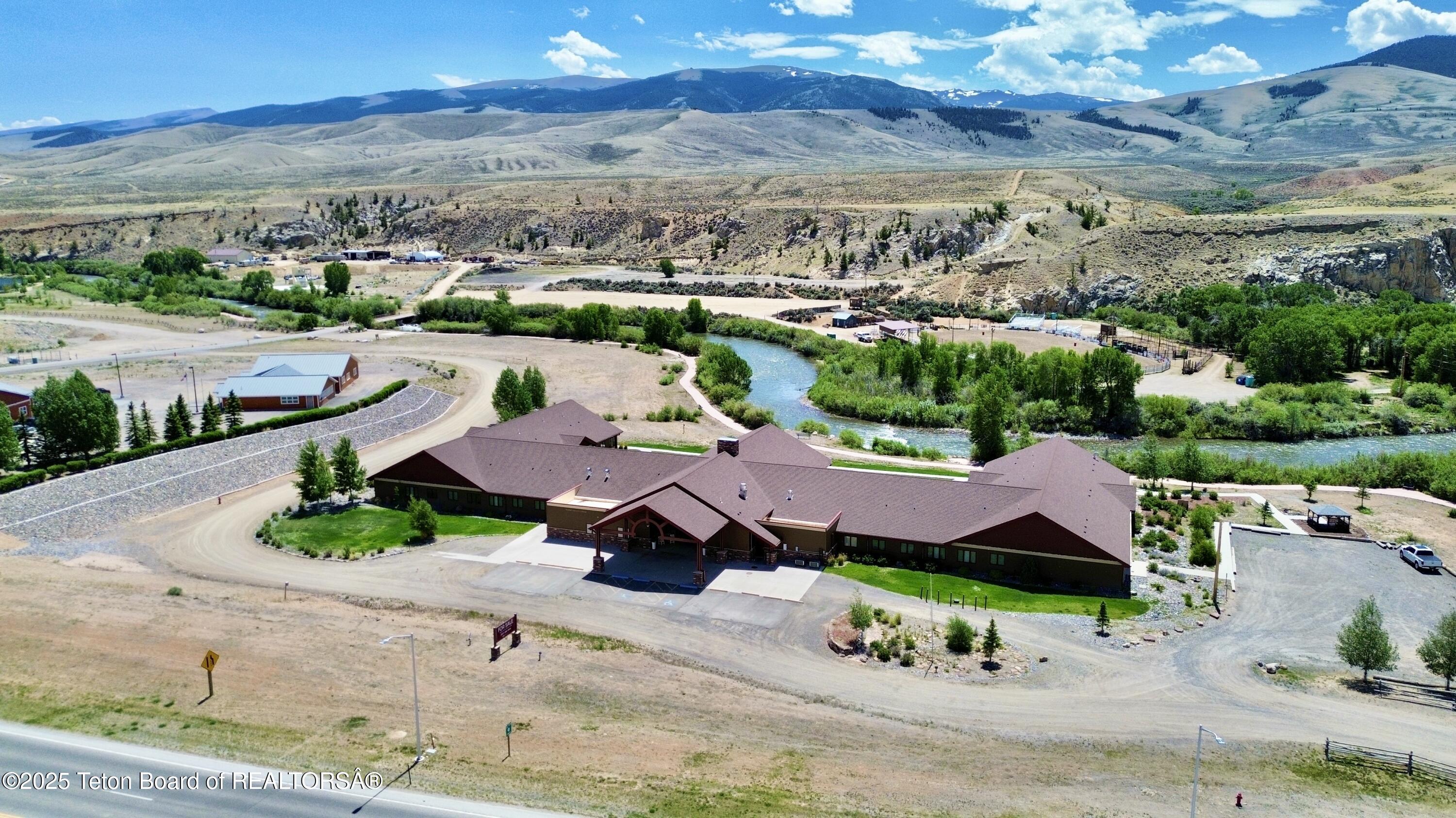 Dubois, Wyoming 82513, United States, ,Commercial,Active,122758