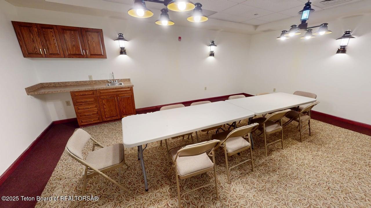 Dubois, Wyoming 82513, United States, ,Commercial,Active,122758