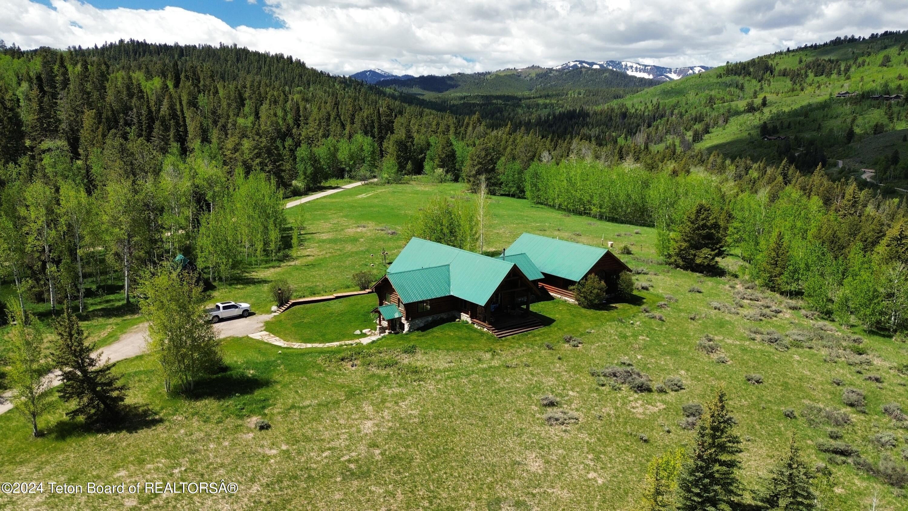 Wilson, Wyoming 83014, United States, 5 Bedrooms Bedrooms, ,4 BathroomsBathrooms,Residential,Active,57486