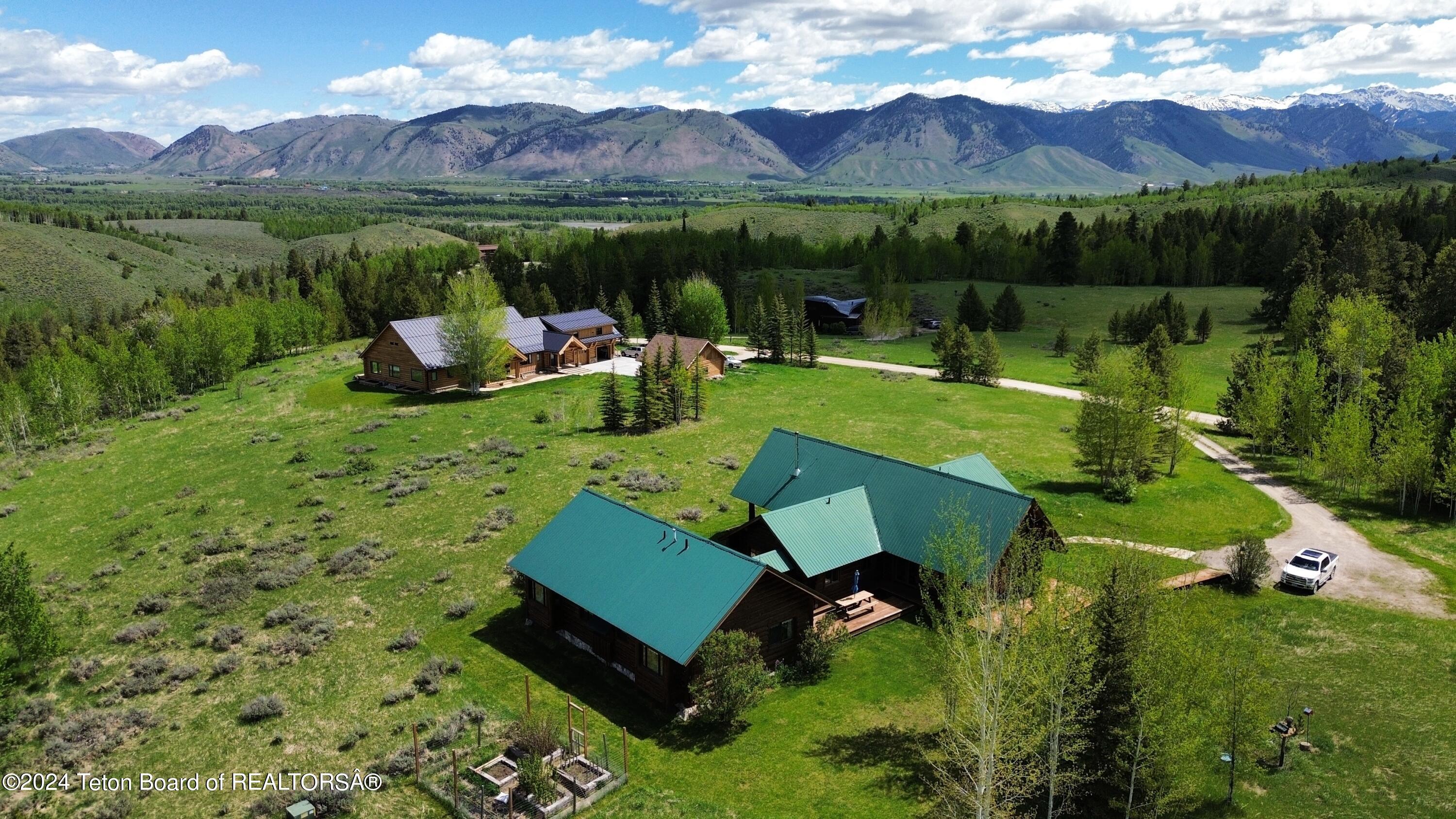 Wilson, Wyoming 83014, United States, 5 Bedrooms Bedrooms, ,4 BathroomsBathrooms,Residential,Active,57486