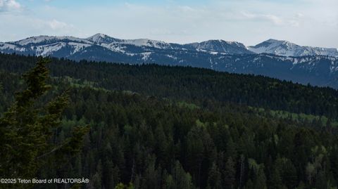 Photo of 3191 CANYON CREST Drive, Victor, ID 83455 (MLS # 26-949)