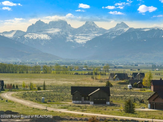 3812 SADDLE BLUFF TRL, TETONIA, ID 83452 - Image c7cfdf8d5ebf86dc8b326d252e5fa746/375091481