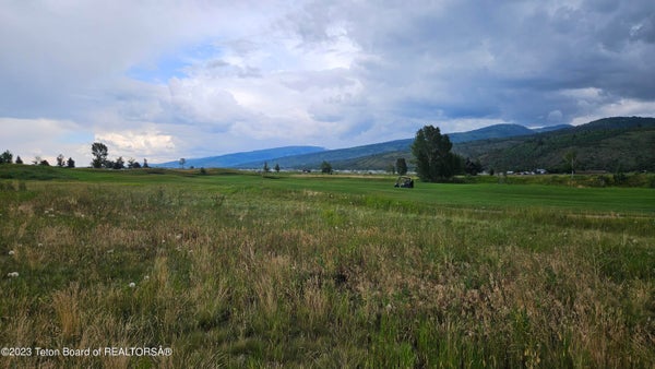 486 ROYAL ELK CIR, VICTOR, ID 83455 - Image c8a04219dcc8792d0b152b038365cab3/2442190938