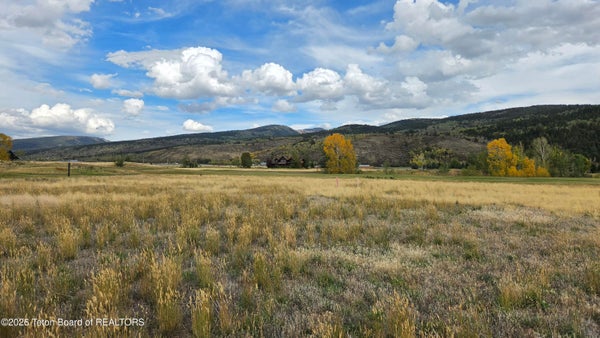 486 ROYAL ELK CIR, VICTOR, ID 83455 - Image c8a04219dcc8792d0b152b038365cab3/4276170934