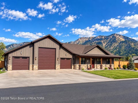 Photo of 444 RIVER VIEW Drive, Alpine, WY 83128 (MLS # 26-2628)