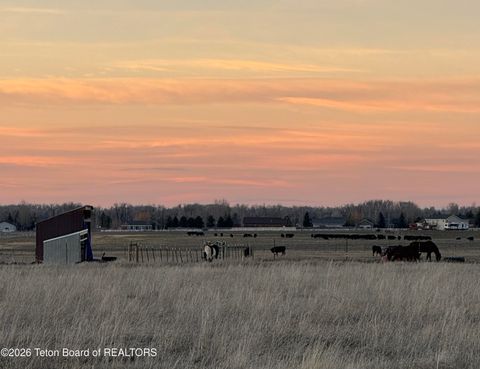 Photo of 840 Peak View Estates Rd, Victor, ID 83455 (MLS # 26-431)