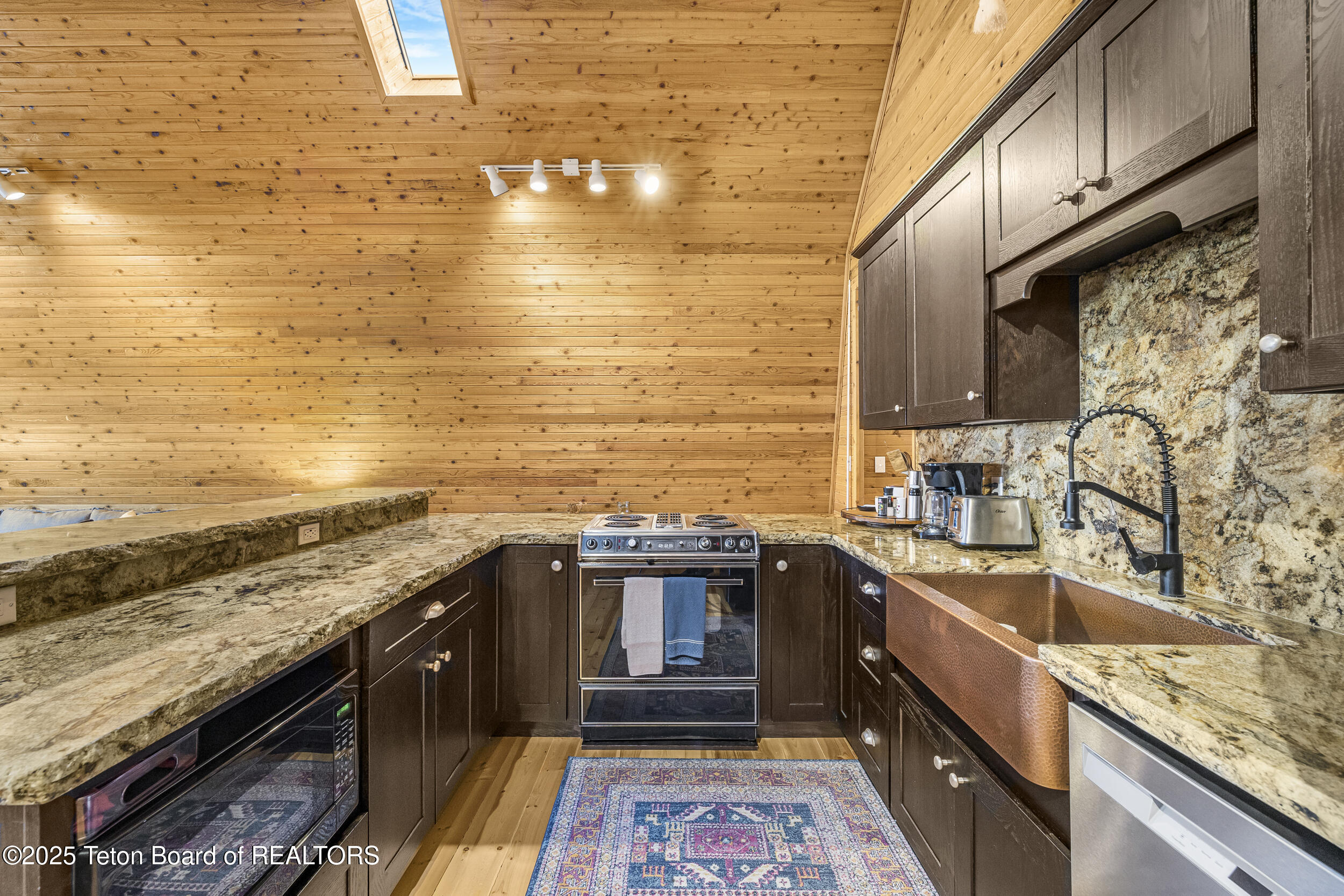 Swan Valley, Idaho 83449, United States, 2 Bedrooms Bedrooms, ,1 BathroomBathrooms,Residential,Active,254278