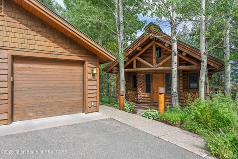 Photo of 7620 OBSIDIAN Road, Teton Village, WY 83025 (MLS # 26-2374)
