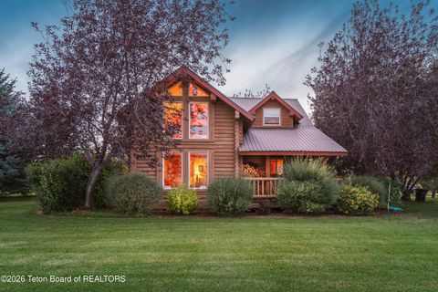 Photo of 2093 MOUNTAIN MEADOW Drive, Driggs, ID 83422 (MLS # 26-762)