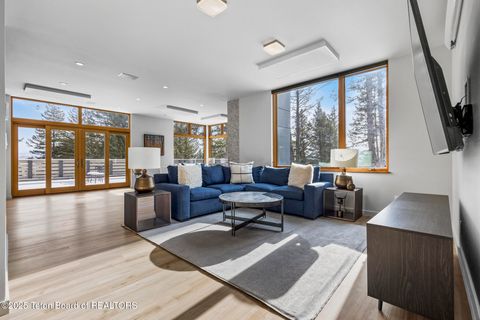 Photo of 1400 N Fenn Drive, Wilson, WY 83014 (MLS # 25-2872)