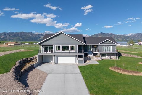 73 Renegade, Thayne, WY 83127 - MLS#: 25-667