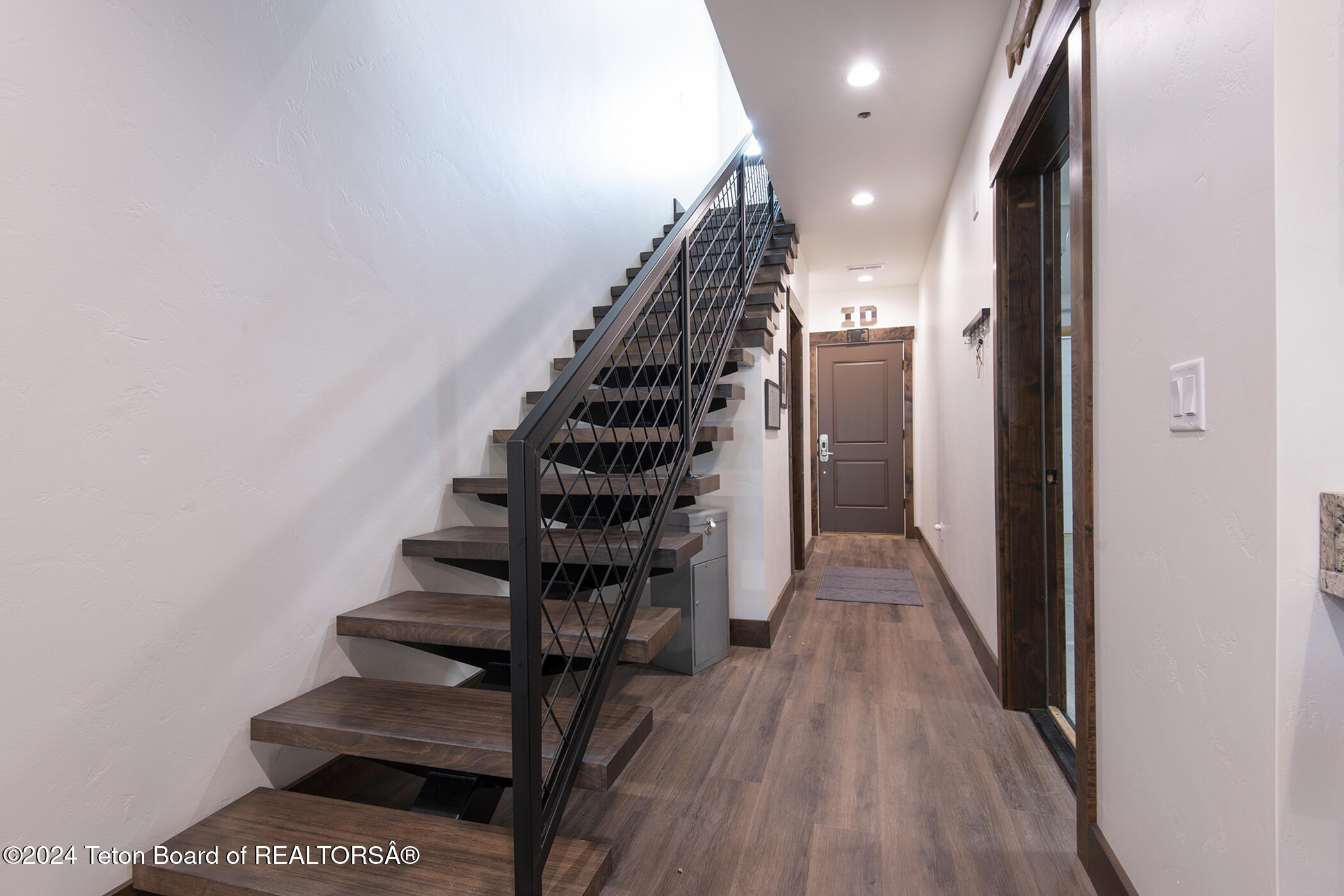 Victor, Idaho 83455, United States, 3 Bedrooms Bedrooms, ,3 BathroomsBathrooms,Residential,Active,35016