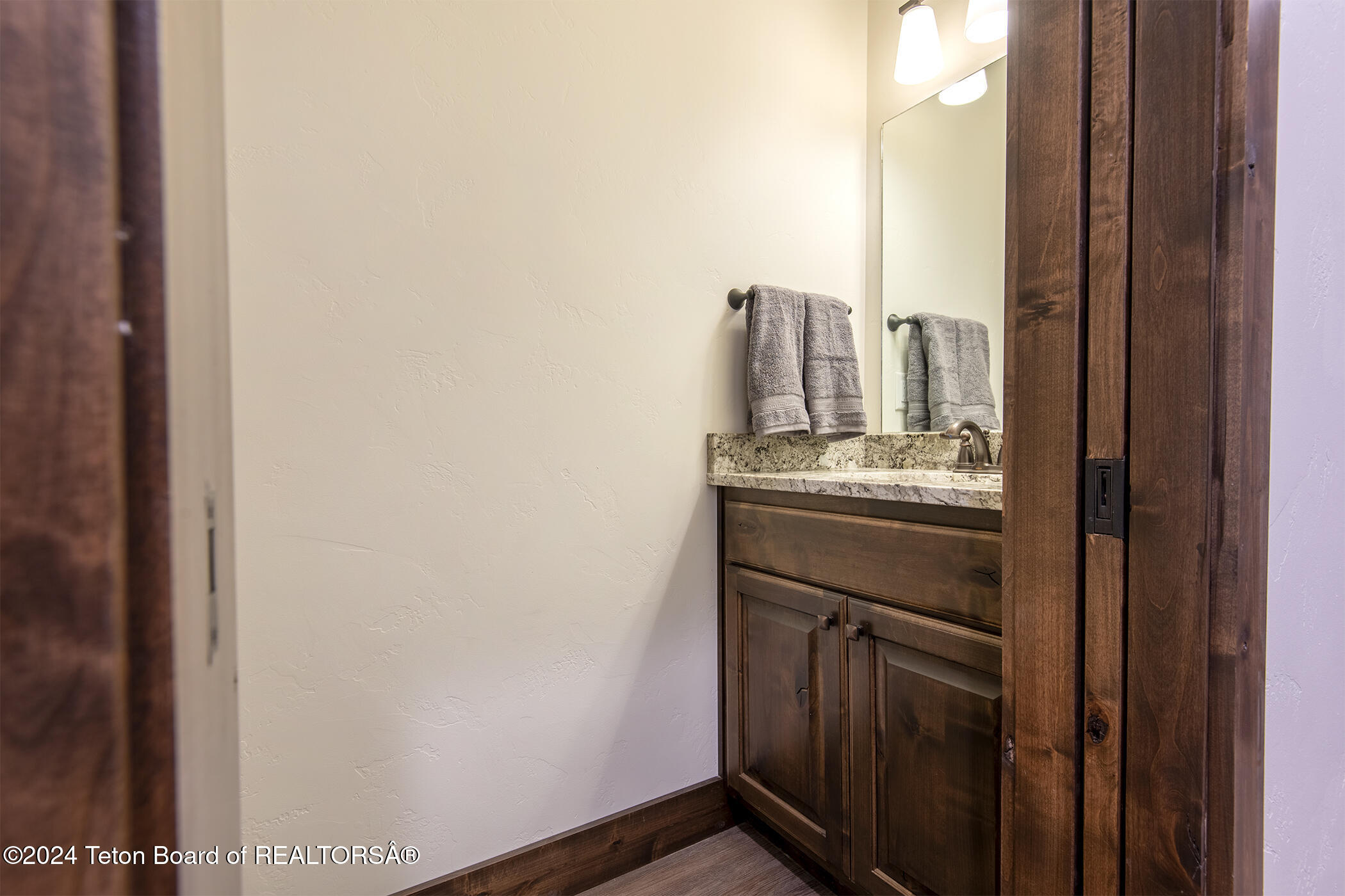 Victor, Idaho 83455, United States, 3 Bedrooms Bedrooms, ,3 BathroomsBathrooms,Residential,Active,35016