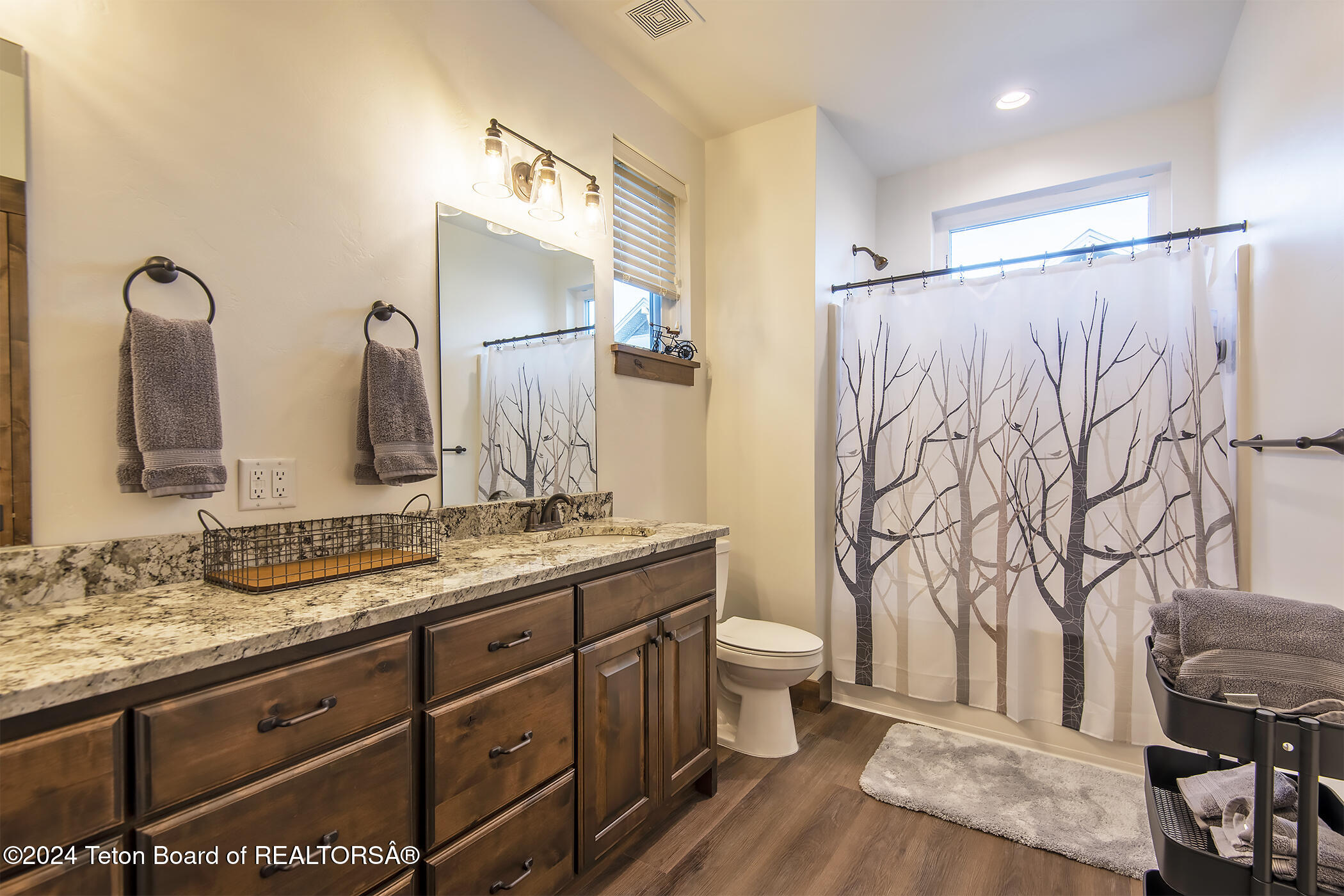 Victor, Idaho 83455, United States, 3 Bedrooms Bedrooms, ,3 BathroomsBathrooms,Residential,Active,35016