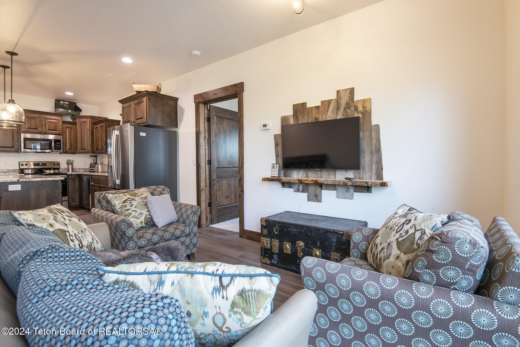 Victor, Idaho 83455, United States, 3 Bedrooms Bedrooms, ,3 BathroomsBathrooms,Residential,Active,35016