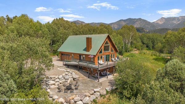 188 HAWTHORNE DR, ALPINE, WY 83128 - Image e068ecaaf306fe7c1b895d65d32634eb/1716631371