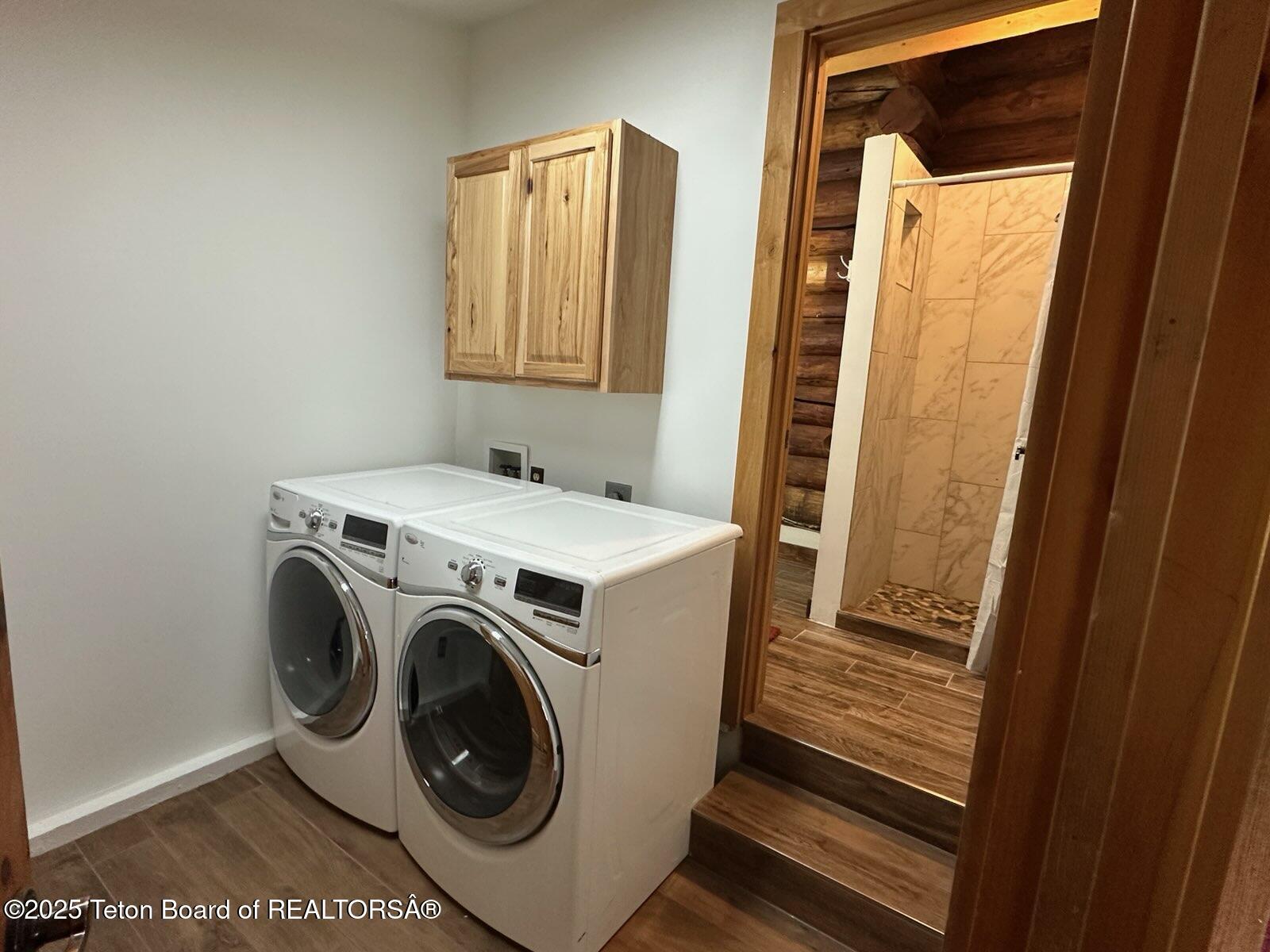 Wilson, Wyoming 83014, United States, 3 Bedrooms Bedrooms, ,2 BathroomsBathrooms,Residential,Active,226611