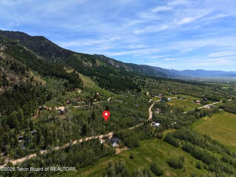 Photo of 67 SPRUCE Drive, Star Valley Ranch, WY 83127 (MLS # 26-1569)