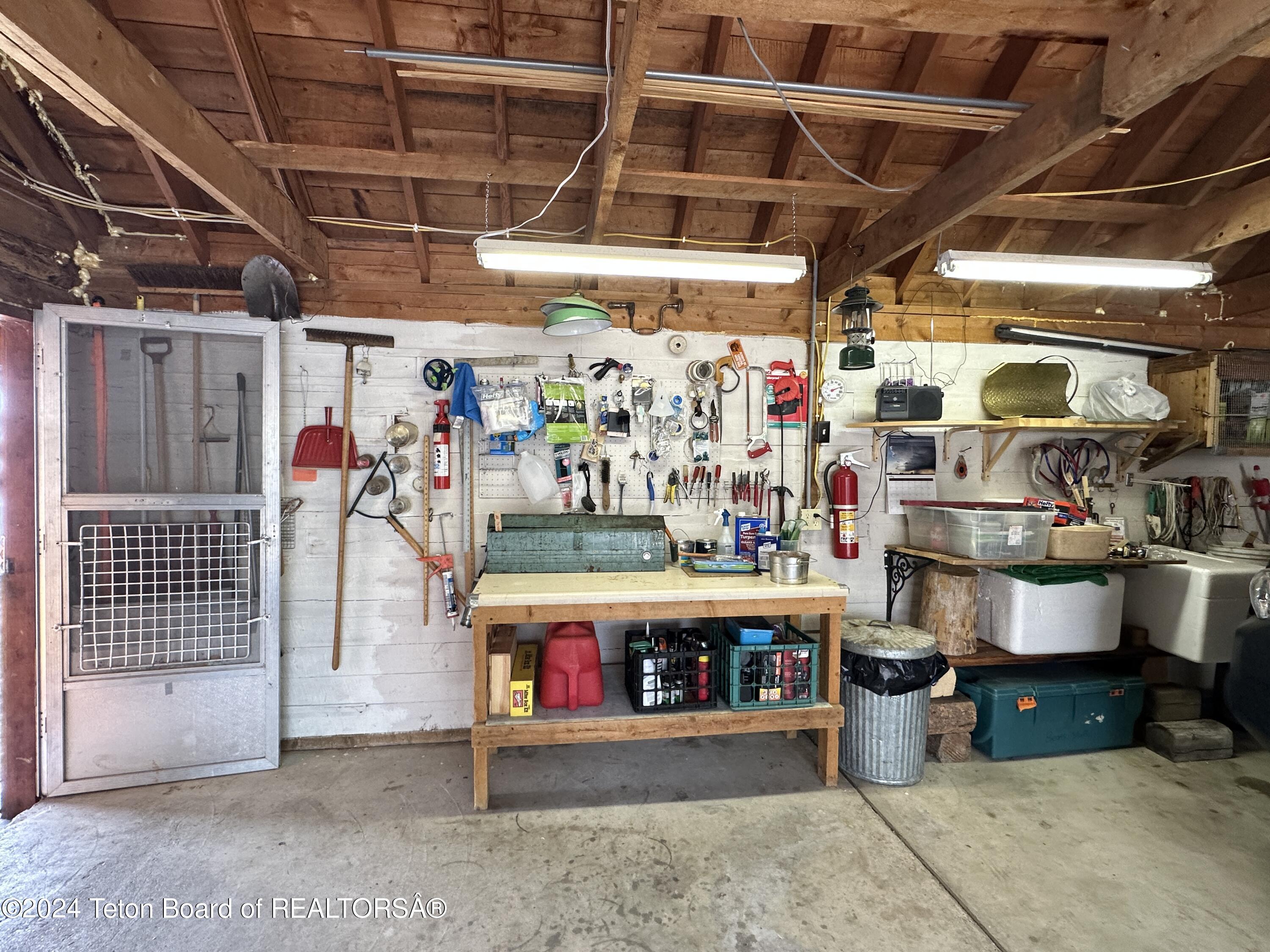 Pinedale, Wyoming 82941, United States, 2 Bedrooms Bedrooms, ,1 BathroomBathrooms,Residential,Pending,50359