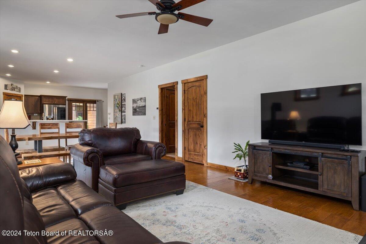 Victor, Idaho 83455, United States, 3 Bedrooms Bedrooms, ,2 BathroomsBathrooms,Residential,Active,53690