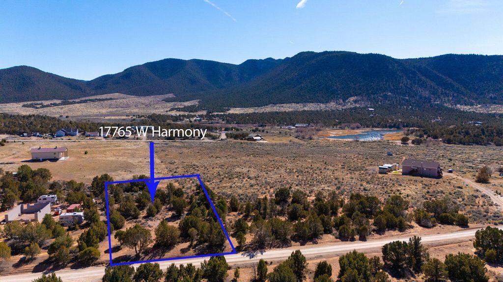 Photo of 17765 Harmony LN #3, Cedar City, UT 84720 (MLS # 115249)
