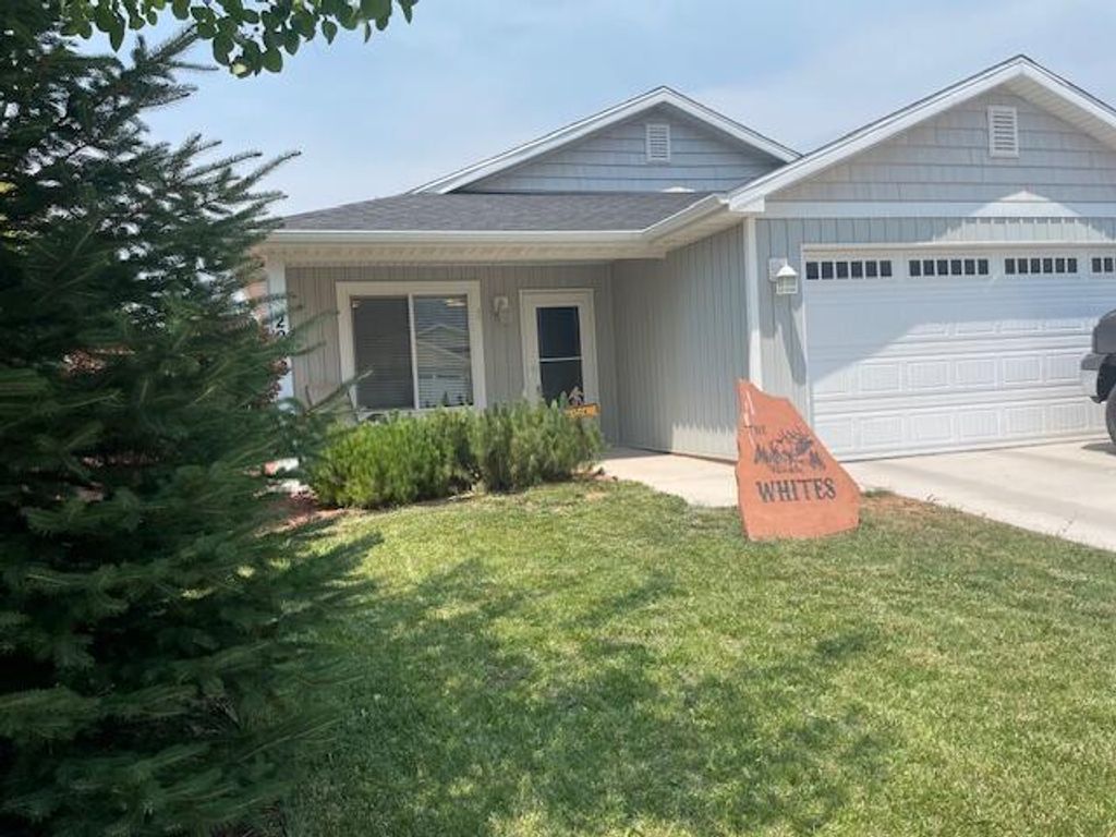 Photo of 2228 W 450 S, Parowan, UT 84761 (MLS # 111935)