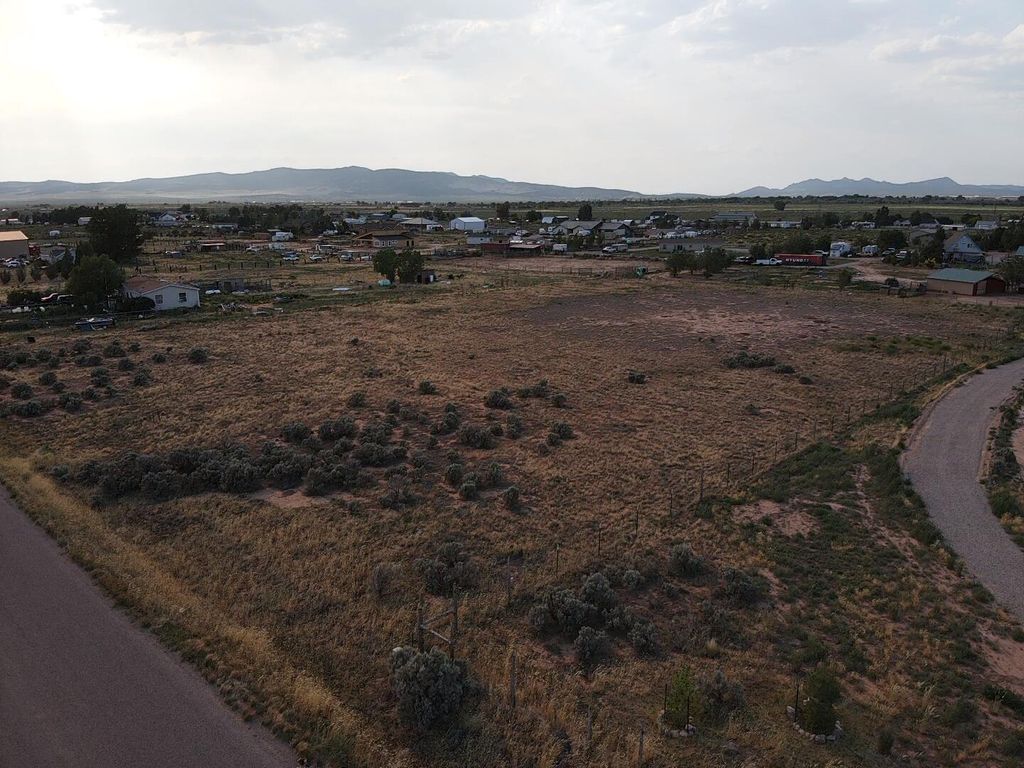 Photo of 4854 W 1275 S, Cedar City, UT 84720 (MLS # 111985)