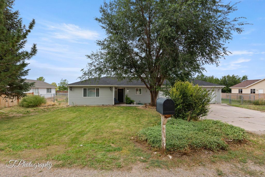 Photo of 4511 Marshal Trail, Enoch, UT 84721 (MLS # 112970)