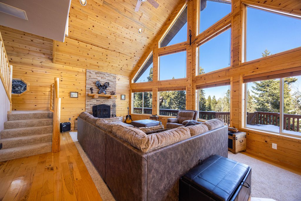 Photo of 1335 E Boeing DR, Duck Creek Village, UT 84762 (MLS # 110758)