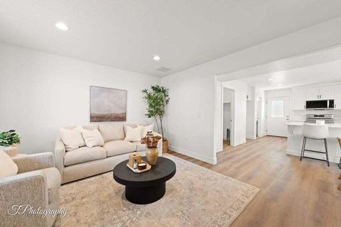 Photo of 535 W 2530 N #Unit 35, Cedar City, UT 84720 (MLS # 114394)