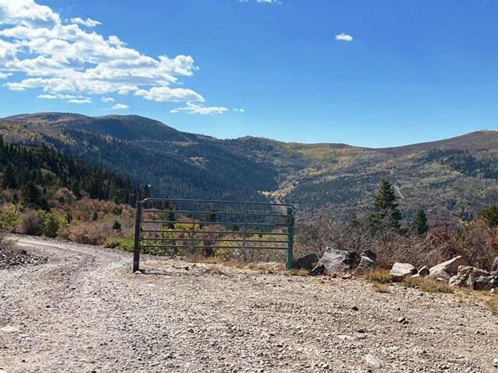 Photo of 78 Nob Hill RD #Braffits Creek, Summit, UT 84772 (MLS # 114001)