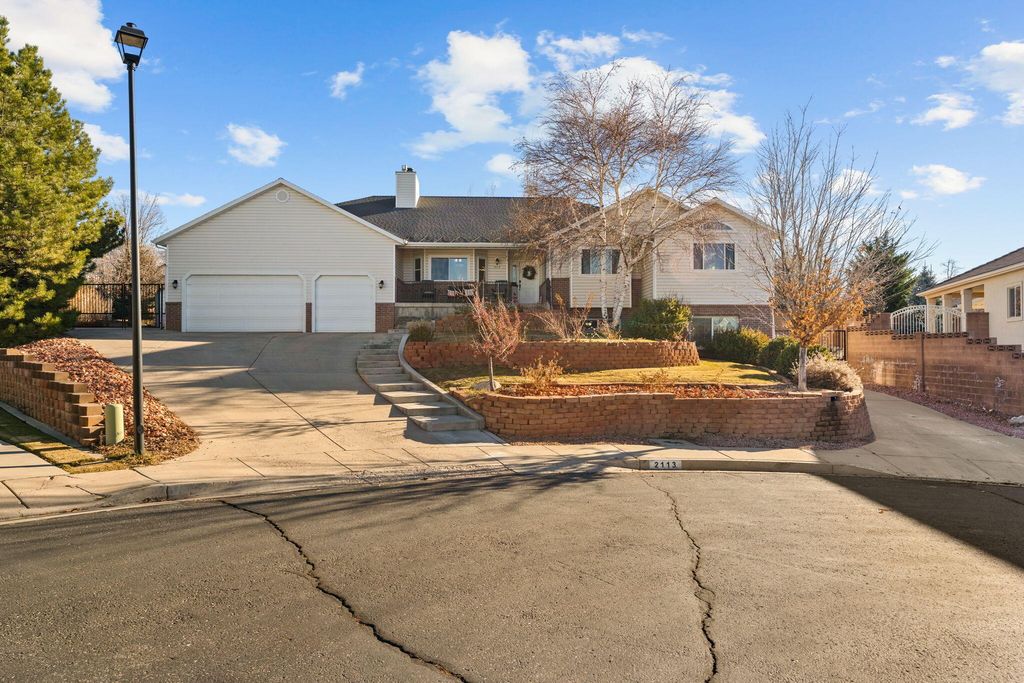 Photo of 2113 W 525 CIR S, Cedar City, UT 84720 (MLS # 114134)