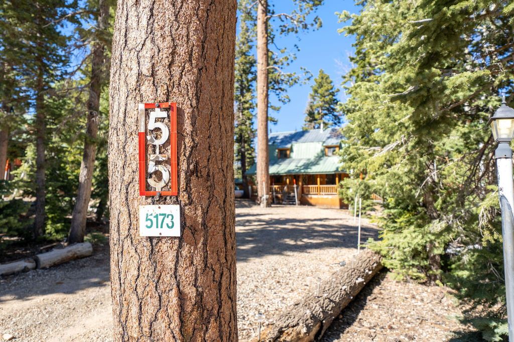 Photo of 55 E Forest DR, Duck Creek Village, UT 84762 (MLS # 115500)