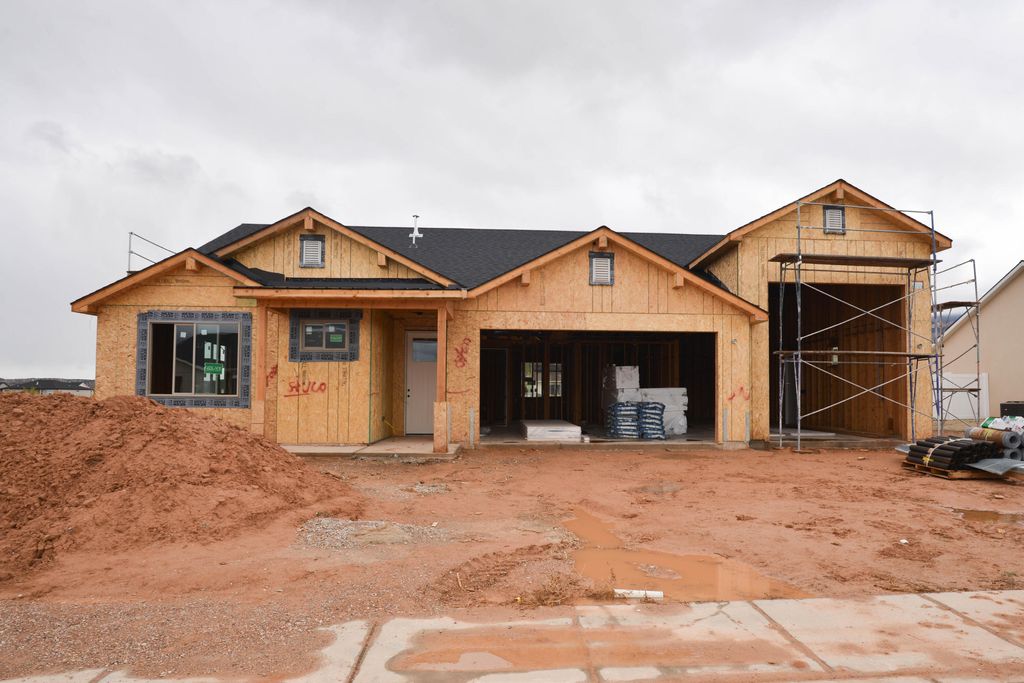 Photo of 4978 N 75 E, Enoch, UT 84721 (MLS # 112972)