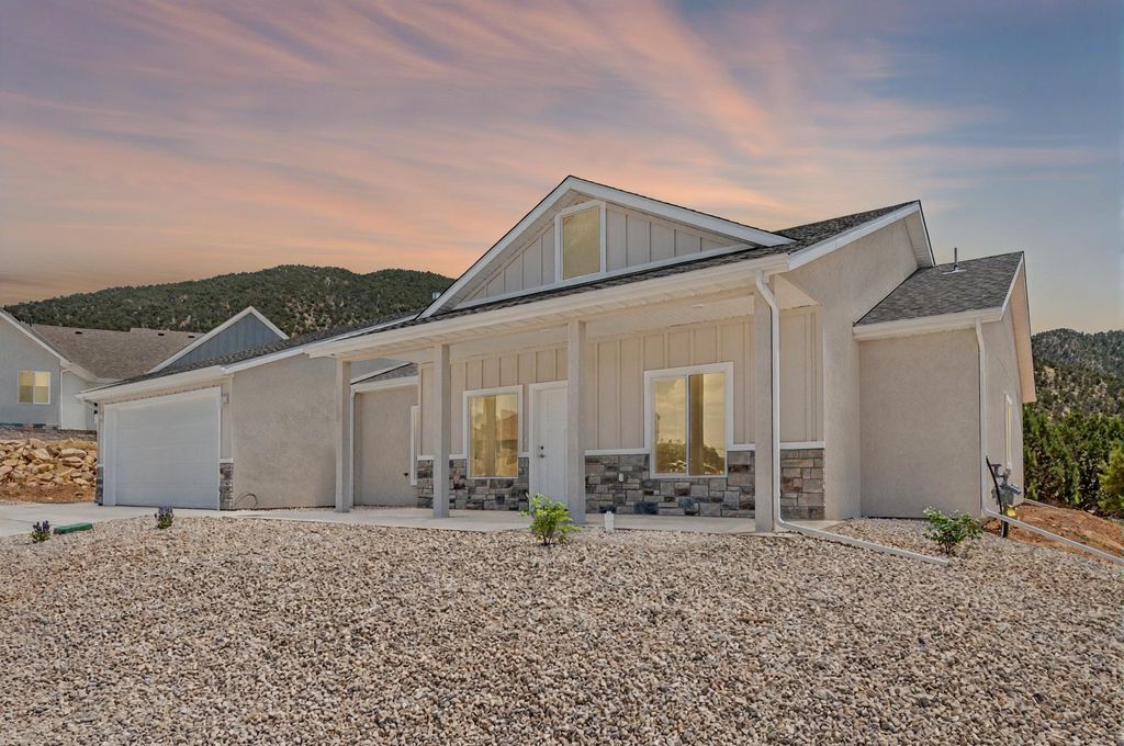 Photo of 1152 E Smokey Trail Way, Cedar City, UT 84721 (MLS # 110940)
