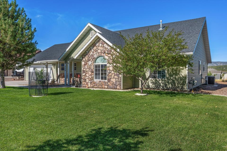 Photo of 514 S 200 East ST, Enterprise, UT 84725 (MLS # 117795)