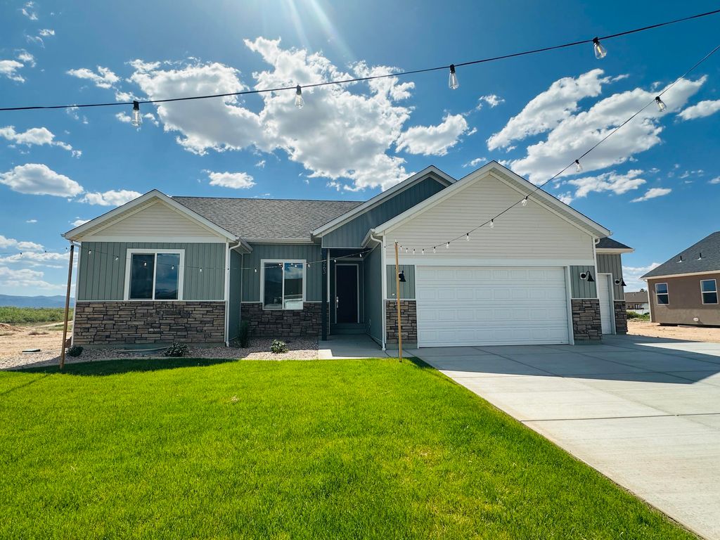 Photo of 1263 N 3625 W CIR, Cedar City, UT 84721 (MLS # 111226)