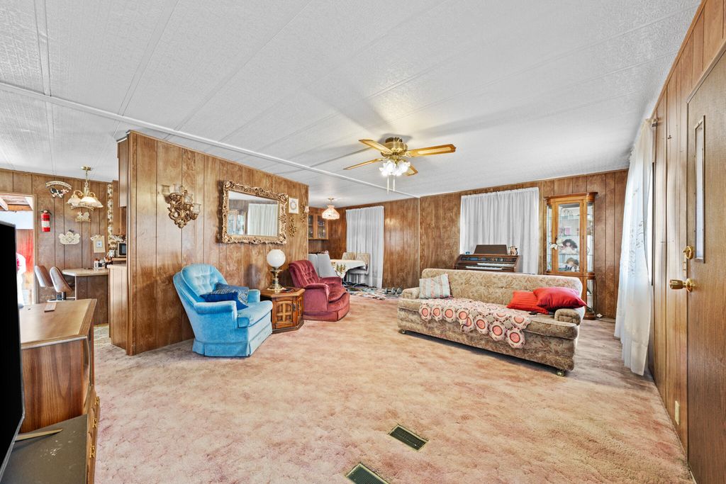 Photo of 49 E 600 N, Hurricane, UT 84737 (MLS # 115327)