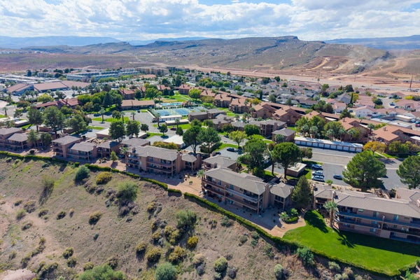 860 S VILLAGE RD APT S7, SAINT GEORGE, UT 84770 - Image 0c6da1fbcfcaae5cffab17cd3baecbd3/521636160