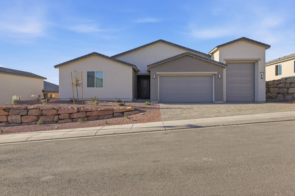 Photo of 3051 W Orco LN, Saint George, UT 84770 (MLS # 115505)