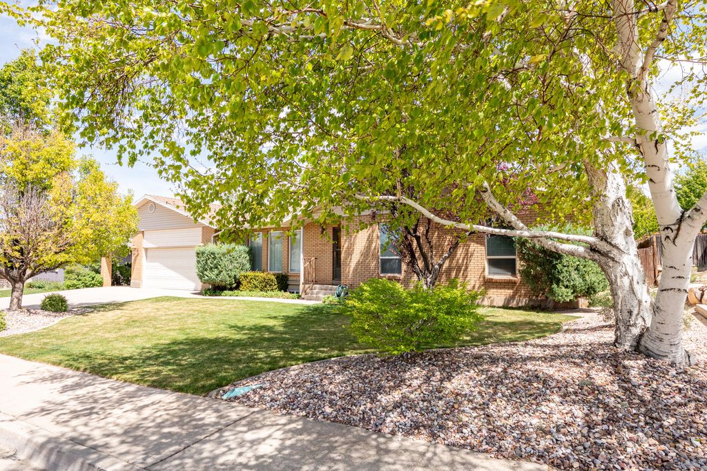 Photo of 1069 S Cedar Knolls DR W, Cedar City, UT 84720 (MLS # 115866)