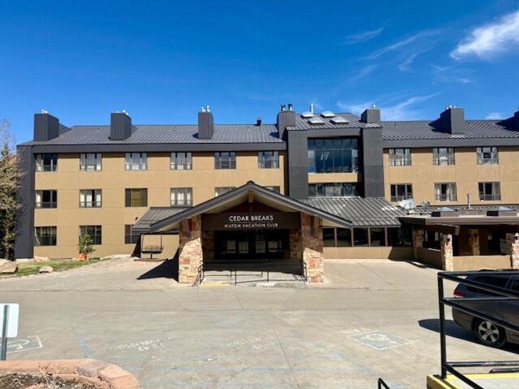 Photo of 223 W Hunter Ridge DR #e208, Brian Head, UT 84719 (MLS # 115496)