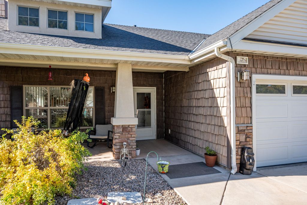 Photo of 339 N Tahquitz DR, Cedar City, UT 84720 (MLS # 113677)