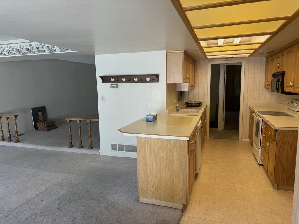 Photo of 975 Three Fountains DR #Unit 173, Cedar City, UT 84720 (MLS # 118665)