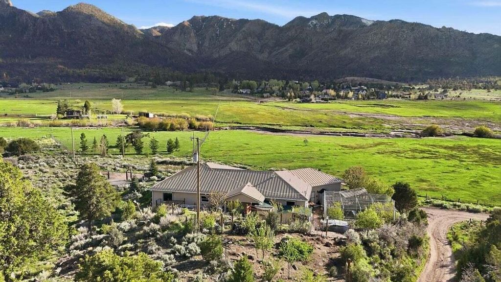 Photo of 1001 E PINE VALLEY RD, Pine Valley, UT 84781 (MLS # 115986)