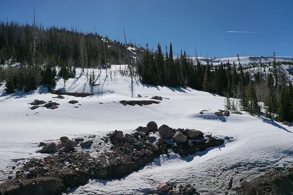 Photo of 230 N Highland DR, Brian Head, UT 84719 (MLS # 115266)