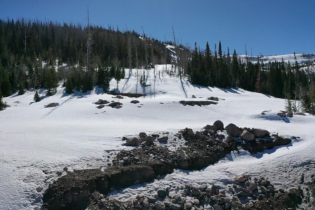 Photo of 230 N Highland DR, Brian Head, UT 84719 (MLS # 115266)