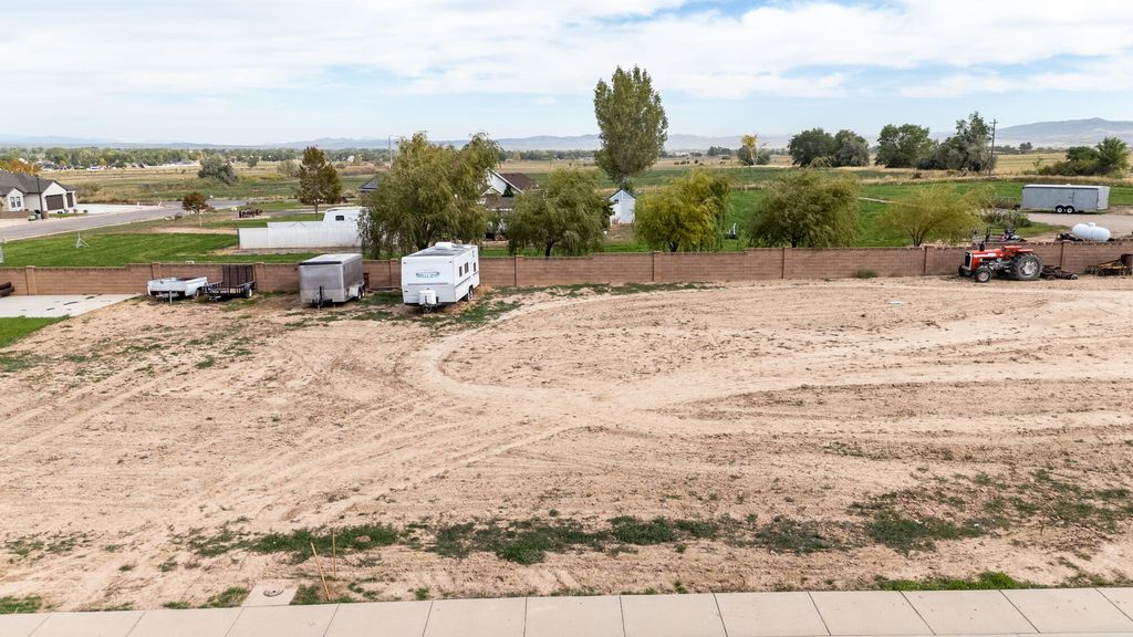 Photo of 120 W 2925 N Circle, Cedar City, UT 84721 (MLS # 113182)