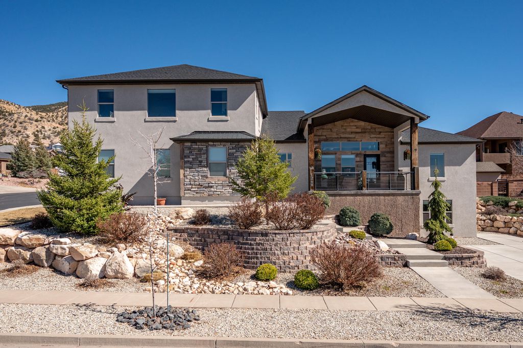 Photo of 1268 N Knoll Street, Cedar City, UT 84721 (MLS # 115492)